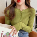 Blusa Feminina de Tricô com Botões para Inverno | Ferrazato