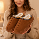 Bota Pantufa Feminina Peluciada com Solado Antiderrapante para Inverno | Ferrazato