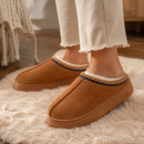 Bota Pantufa Feminina Peluciada com Solado Antiderrapante para Inverno | Ferrazato