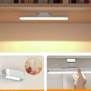 Luminária de Mesa LED Magnética Recarregável com 3 Cores e Controle Remoto | Ferrazato