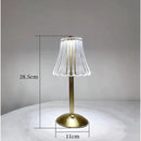 Luminária de Mesa Vintage com Base Dourada e Cúpula Transparente | Ferrazato