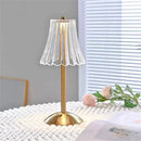 Luminária de Mesa Vintage com Base Dourada e Cúpula Transparente | Ferrazato