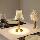 Luminária de Mesa Vintage com Base Dourada e Cúpula Transparente | Ferrazato