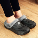 Pantufa Unissex Peluciada Vazada com Solado Antiderrapante | Ferrazato