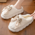 Pantufa Feminina Peluciada com Laço para Inverno | Ferrazato