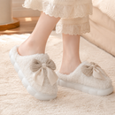 Pantufa Feminina Peluciada com Laço para Inverno | Ferrazato