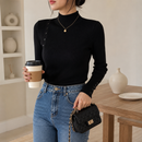 Suéter Feminino de Tricô Elegante com Botões para Inverno | Ferrazato