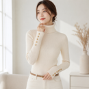 Suéter Feminino de Tricô Gola Alta com Botões para Inverno | Ferrazato